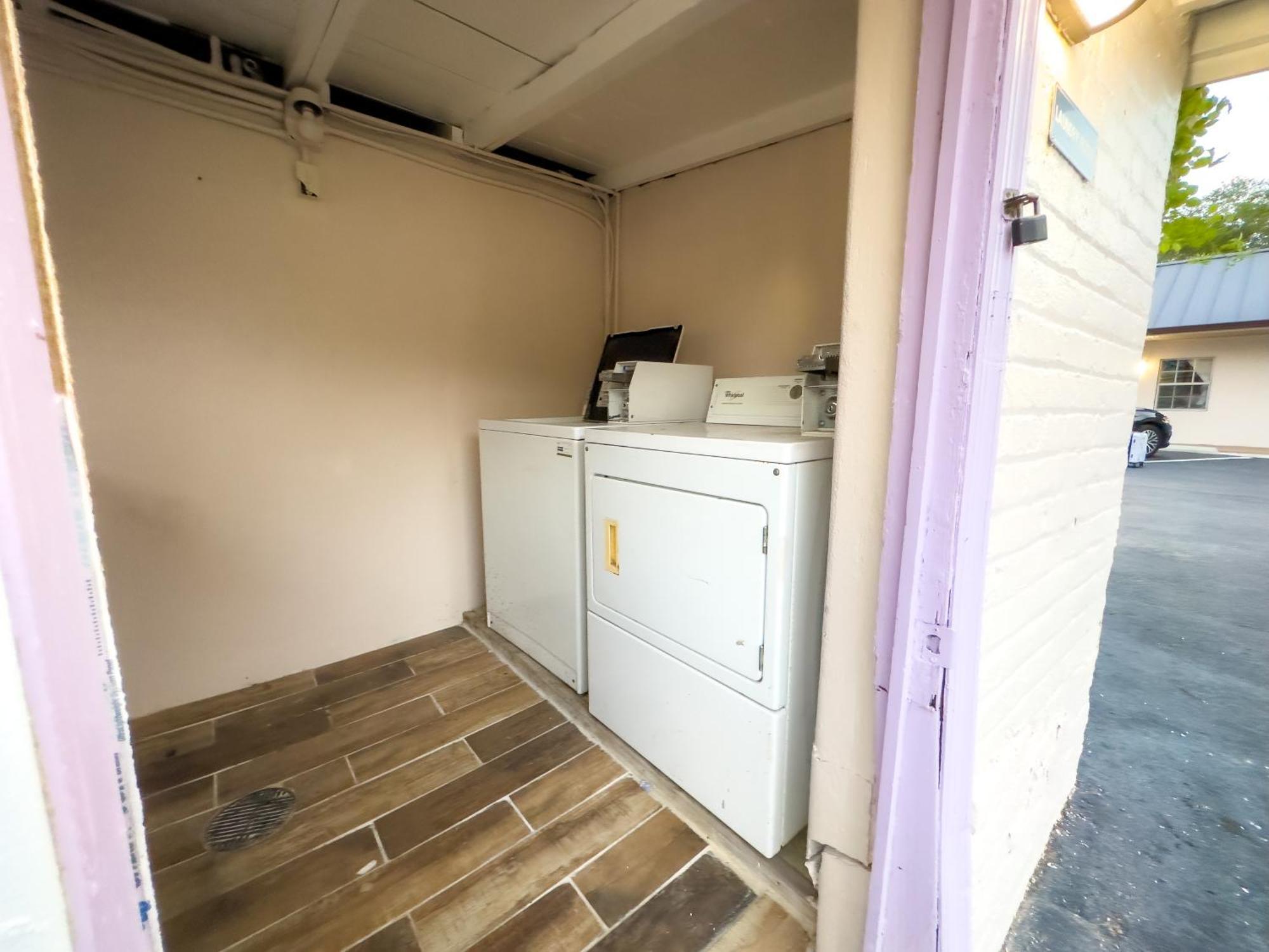 1K Bed Studio Apt With Shared Pool 02 Κλιαργουότερ Εξωτερικό φωτογραφία